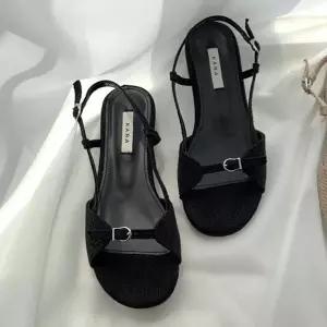 여성 여름 출근 룩 회사 스트랩 슬링백 샌들 구두