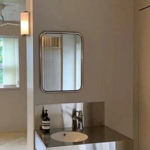 스테인리스 스틸 욕실 거울 고급스러운 데스크탑 화장대 벽걸이 사각형 침실