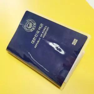 여권 보호 파우치 여행 필수품 가족용 얇은 비닐 입출국용 투명 케이스