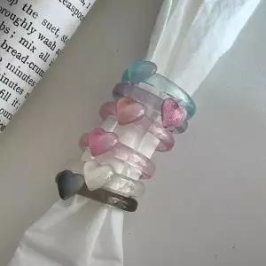 [셀러허브]펄 그라데이션 하트 밀크 행운 럭키 그리너리 아크릴 호마이카 국내제작 반지 우 (S35130984)