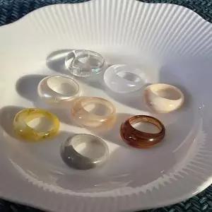 [셀러허브]국내제작 반지 볼드한 두꺼운 마블 호마이카 아크릴 진주 유행 포인트 악세사리 (S35130273)