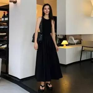 롱원피스 베이직 민소매 원피스 시크한 블랙 나시