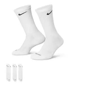 나이키 스포티한 에브리데이 쿠션 양말 깔끔한스타일 스포츠용양말 유행을타지않는 캐주얼디자인 건강양말