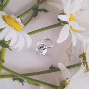 [셀러허브]용품 크리스탈 이벤트용 프로포즈 장식품 반지 다이아 투명 선물 (S37726519)