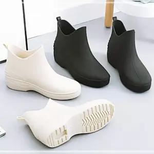 여성장화 무광 숏장화 장마철 방수 레인부츠 비오는날 화이트 VWF78A1F