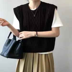 여성 간절기 꽈배기 니트조끼 여자 니트베스트 봄가을