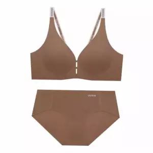 [매장정품] GUESS UNDERWEAR 센슈얼 글램핏 골지프리컷 브라 팬티 세트 - 브라운