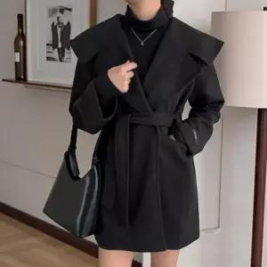 [옷은날개] 모직 반코트 빅카라 모직코트 부드러운 촉감 데일리 착용 아우터