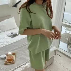 [옷은날개] 미니멀 스탠다드 네추럴 연출 없는 하프티 하프팬츠 세트업 데일리룩 롱티셔츠 후드탑하프티