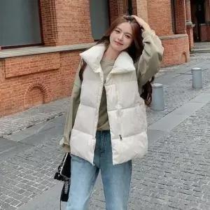 [옷은날개] 걸스 헴라인 심플 끈 조절오퍼빗 자켓 패디드자켓