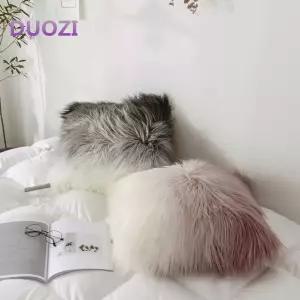 픽유아 11번가 겨울퍼 털쿠션 소파 그라데이션