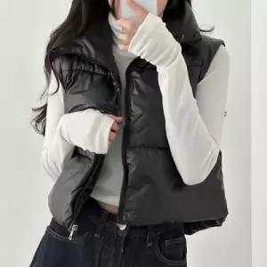 크롭 트렌디 아우터 힙무드 하이넥 패딩조끼 하이틴