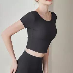 여성 2컬러 애슬레틱 크롭 베이직 트레이닝 FT71TS 탑