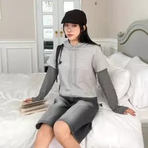 [하프클럽/]여자 롱슬리브 줄무늬 코디 세미크롭 티셔츠