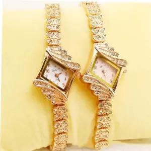 예쁜시계 골드 스퀘어 라인 큐빅 체인 여성시계 팔찌