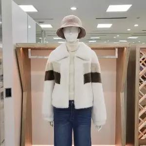 [해리앤] DP01 유니크 페이크 퍼 집업 숏 자켓 YPWP1D53_P350943401