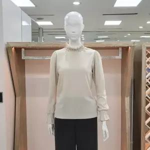 [해리앤] DP01 진주 구슬장식 프릴넥 티셔츠 YPW7D01_P349679391