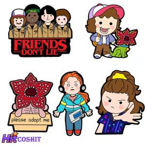 데모고르곤 브로치 에나멜 핀즈 일레븐 더스틴 레드 피라냐 플랜트 알파벳 라펠 배지 선물 할로윈 크리스마