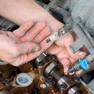 오일쏘 1단 스파크 플러그 L7T 잔디깎이 2행정 가솔린 엔진 자동차 악세사리