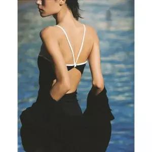 매장정품 SURFEA RIBBED V-STRAP BACK SWIM_BLACK FMSWPB0600BK2 129966