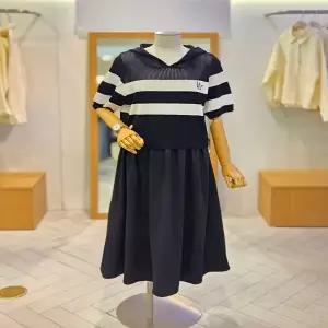 [레코브] 스트라이프 니트 후드 배색 원피스 LK31F5OP508X