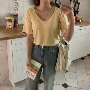 봉봉 봄 간절기 스판 레이온혼방 루즈핏 캐주얼 반팔 브이넥 여름 데일리 티셔츠 무지