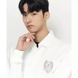 매장정품 빈폴 BEANPOLE MEN 칼라넥 스웨트 셔츠 아이보리 BC5941C610 654096