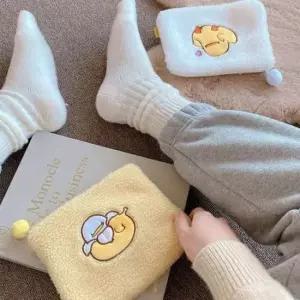 뽀글이 양털 캐릭터 미니 파우치 2컬러 여행용 화장품 생리대 케이스