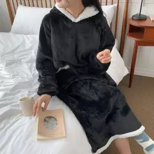 따뜻한 겨울 담요 잠옷 원피스 / 2컬러 후드 홈웨어