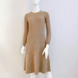 A라인 니트 슬림 원피스 골지 크루넥 봄 베이지 니트 미디 봄 봄원피스 허리
