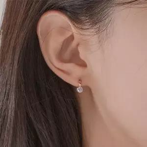 겟미블링 성유리 채수빈 아이유 착용 One Clip E466