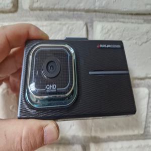 중고 팅크웨어 아이나비 QXD5000 블랙박스 QHD 전방본체