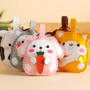 가죽 열쇠고리 키링 만들기 DIY 가죽공예 키트 바느질 캐릭터