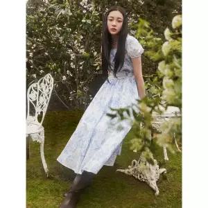 [CC콜렉트](타임스퀘어점패션관)[씨씨콜렉트]스퀘어넥 셔링 페미닌 원피스_C252MSE037