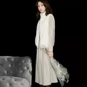 [하프클럽/올리비아로렌]올리비아로렌 MG01 배색 패치 인조퍼 베스트 캐주얼 조끼 VOBJF3W9361