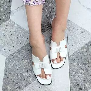 인기상품 소가죽 오너먼트포인트 미니멀라인 데일리 뮬샌들6SS [WFM0447_260307]