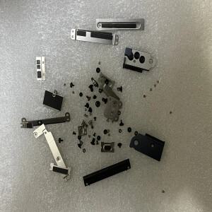 Macbook Air A2681용 원래 내부 나사 및 철제 정제 사용