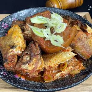 매콤한 코다리 조림 1.6kg 매콤한음식 반건조 코다리 찜 반건조 명태 조림 명태찜 생선조림 생선찜 집에서