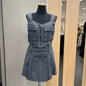 [에고이스트]빅아웃포켓스퀘어넥뷔스티에베스트 EQ1WV264_DJ