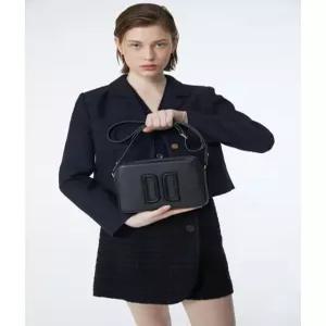 닥스 액세서리 여성 24FW [스테디셀러] 블랙 DD로고 소가죽 크로스백 WCBA4F023BK