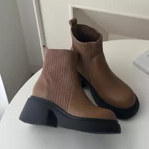 홀릭 HSM002 여성 워커 천연소가죽 발편한 가죽 부츠