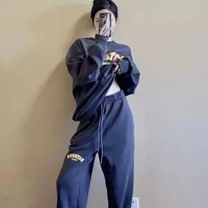 여성 겨울 레터링 영문 기모 상하의셋업 트레이닝세트 CWZ2+2cuB