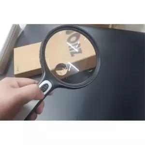 설명서 작은글씨 돋보기 LED확대경 어린이집 유치원