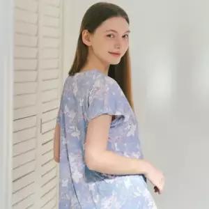 (원피스)가볍고 시원한 라운드넥 화이트 꽃나염 실내복 원피스 (VEVS103L)