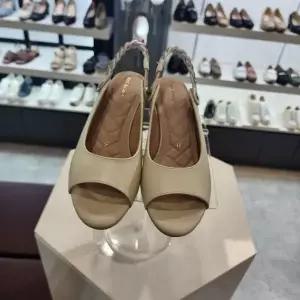 [하프클럽/엘칸토]엘칸토 HC10 여투웨이오픈샌들아이보리 LCWW40U52639