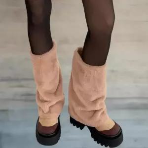 [신상오픈런]여성 겨울 털 레그워머 키높이 미들 부츠 키치 스타일 (42636721)