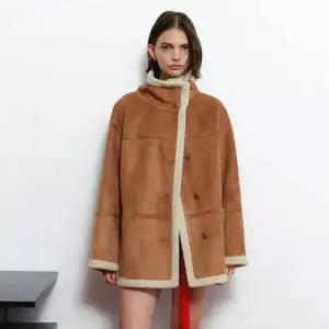 온앤온 하이넥 하프 스웨이드 무스탕 NEM5WMB18_92 982647