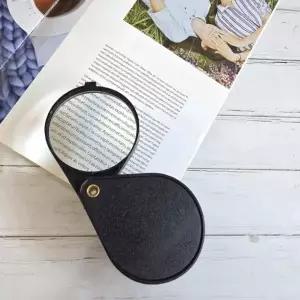 ( )일본직수입 휴대용 접이식 돋보기 확대경 독서용 미니 2.5배 확대율