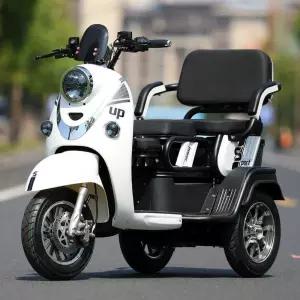 역삼륜오토바이 출퇴근 소형오토바이 스쿠터 세발