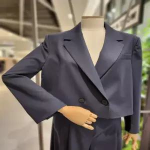 [코데즈컴바인] 투버튼 숏자켓 CIA-JK502W2